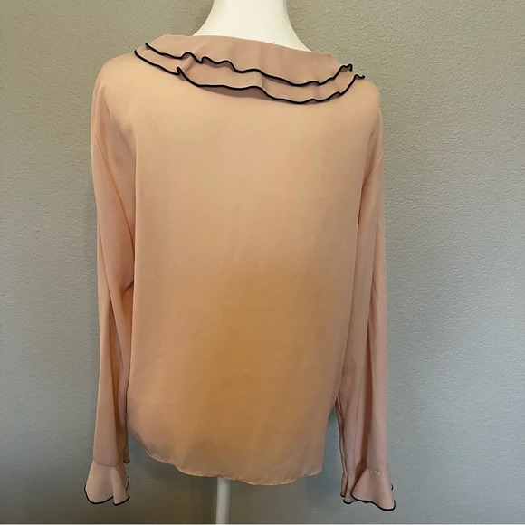 Zara  jewel button cascade ruffle blouse in pale pink and black size medium - Picture 10 of 15